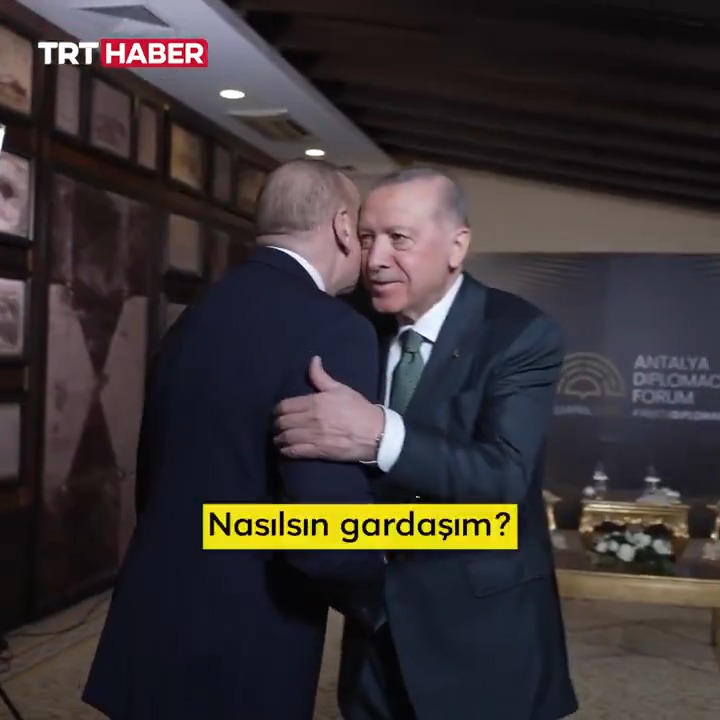 🔴 Cumhurbaşkanı Erdoğan, Antalya'ya gelen Azerbaycan Cumhurbaşkanı Aliyev ile görüştü. ▪️"Maşallah. Nasılsın gardaşım?"