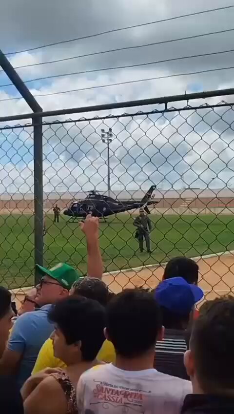 Presidente Bolsonaro está sendo transferido de helicóptero para Natal. Precisamos de você, Presidente! OREMOS PELA SAÚDE DO NOSSO PRESIDENTE 🙏🏻