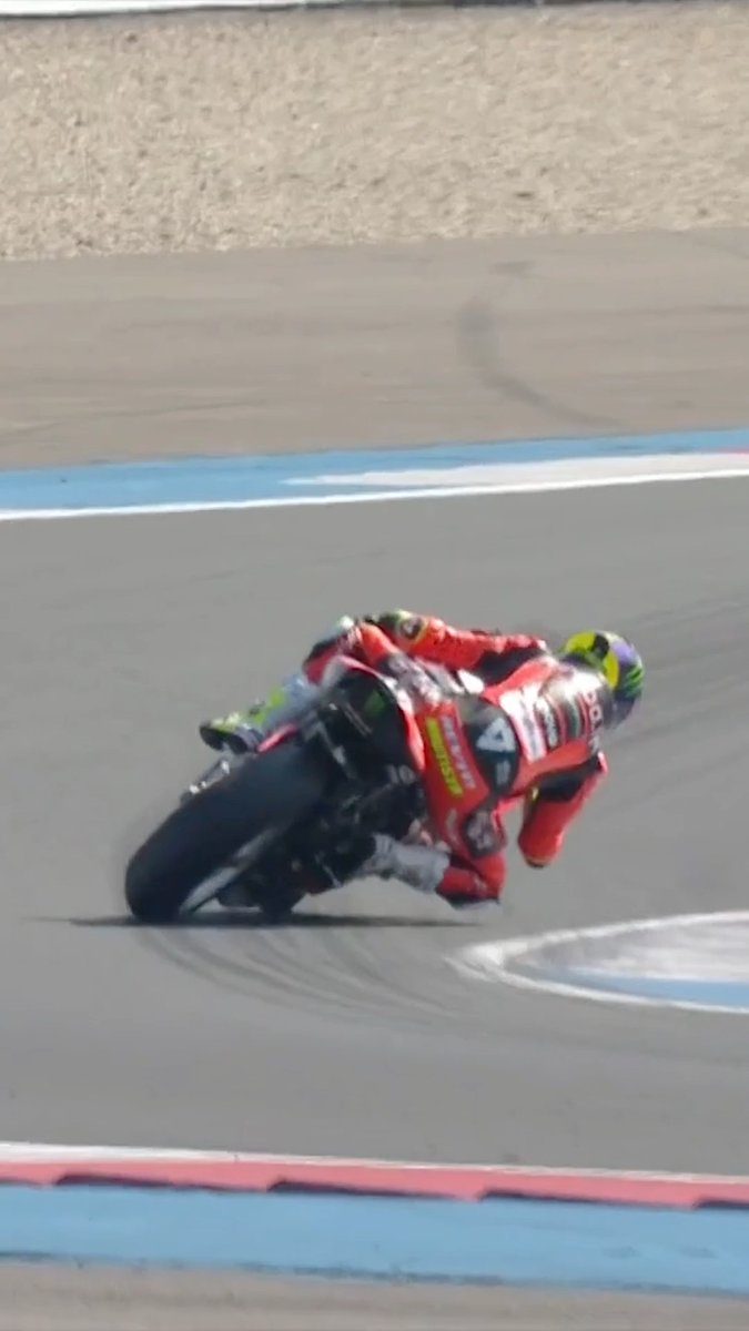 That's some control 👏 Alvaro Bautista Arce is having some fun at the #DutchWorldSBK 🤩 #WorldSBK