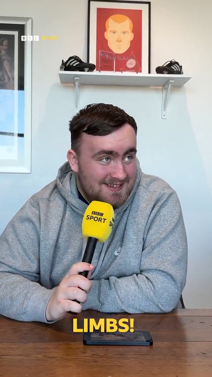 “LIMBS MATE, LIMBS!” 🤩 Luke Littler loved Darts Nan's amazing checkout 🎯