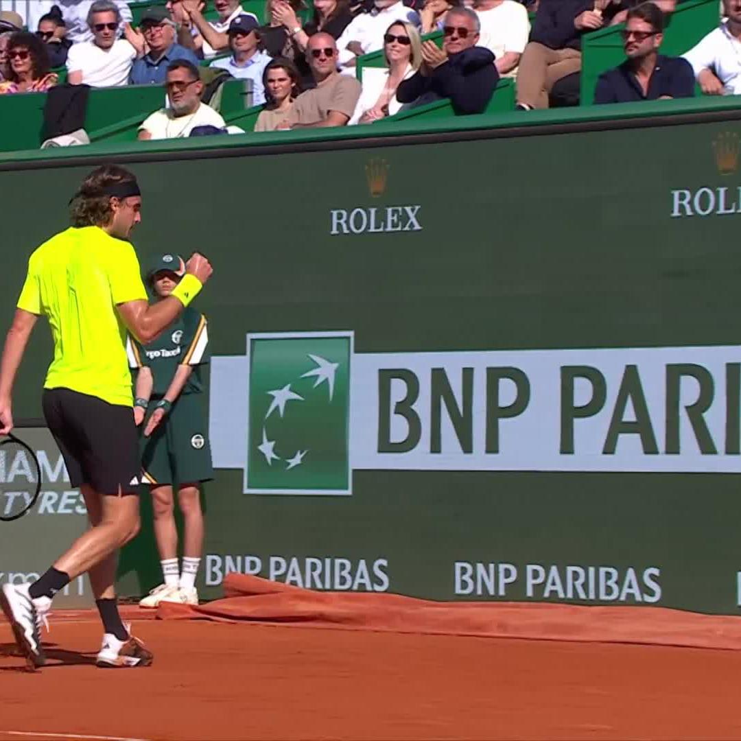 On the run 😮‍💨 Stefanos Tsitsipas #RolexMonteCarloMasters