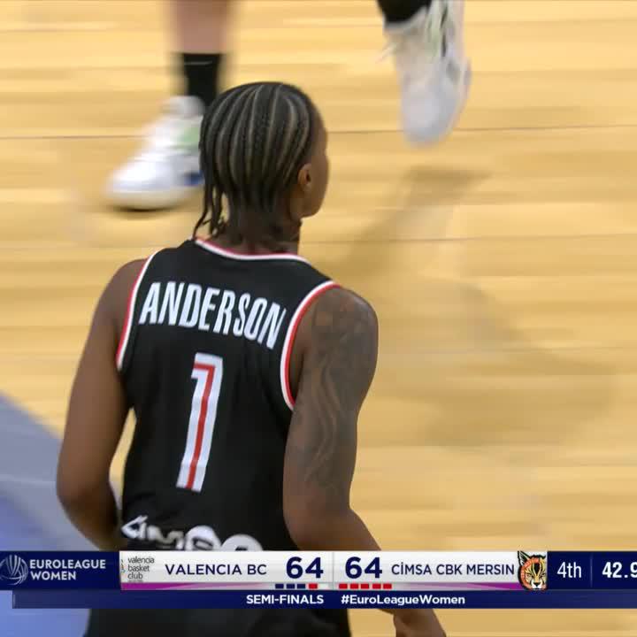 YVONNE ANDERSON WITH BACK-TO-BACK CLUTCH BUCKETS 🔥⚡ #EUROLEAGUEWOMEN
