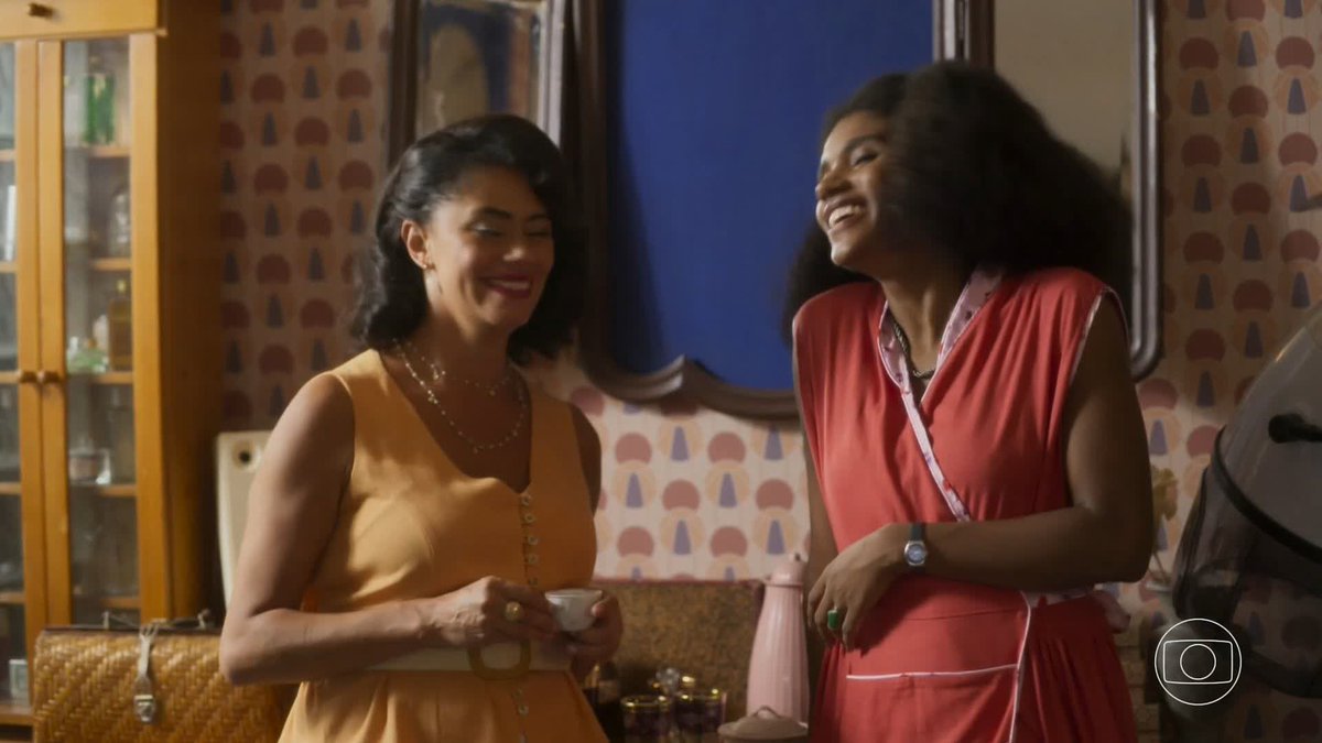 "Estou pronta pra transformação.Nunca me senti tão lindo.Pareço uma princesa." (Ana Maria) "Vc é uma princesa." (Glorinha) "É uma vitória pra todas nós."(Marlene) Que cena linda de Rebeca Carvalho com Mariana Sena e Ana Flávia Cavalcanti.#Garotadomomento