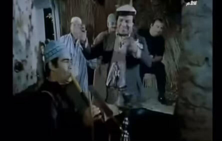 الطبقة المتوسطة بعد صبعطاشر تعويم وسبعة وتلاتين زيادة بنزين: