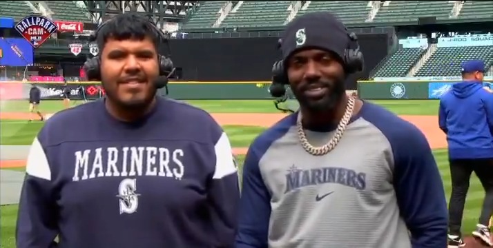 Randy Arozarena had a grand slam in the 8th inning and a walk-off walk in the 9th as the Seattle Mariners came back to win on Wednesday 🔱 The clutch hitter joined #MLBTonight to discuss the moment and how it can change the course of their season. MLB Español | #TridentsUp