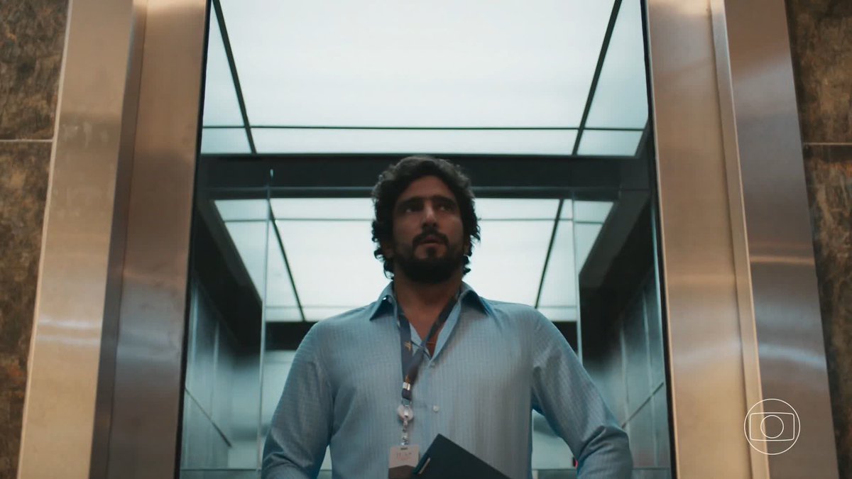 O que acontece com o Ivan também é interessante em cima da temática de #ValeTudo. É honesto e tal, mas tá tentando uma promoção através do famoso "jeitinho".