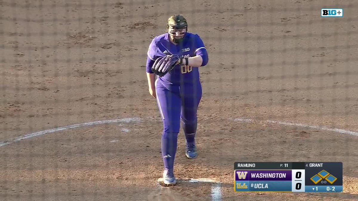 MEGAN GRANT'S THIRD GRAND SLAM IN THE LAST FOUR GAMES!! 📺: B1G+ 💻: #GoBruins 💣👩‍🍳