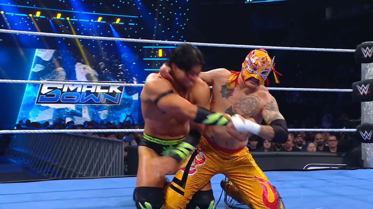 Monterrey y Ecatepec en la casa 🇲🇽 #SmackDown