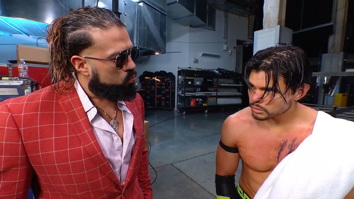 ¡Vamos, Humberto Carrillo! “EL IDOLO” ANDRADE solo intentaba darte un consejo... #SmackDown