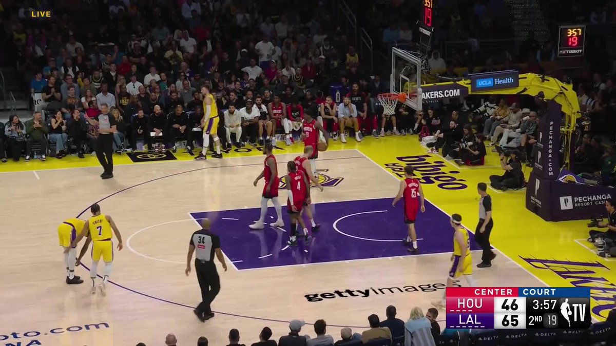 A PATENTED stepback from Luka 💦 #CenterCourt