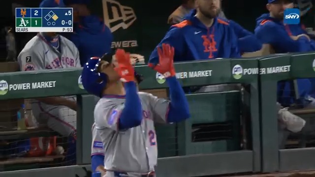 Juan Soto wins the 8-pitch at-bat vs. JP Sears and lines a single