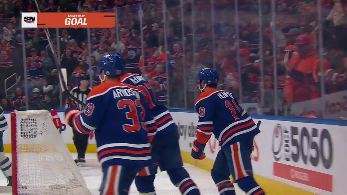 Connor McDavid picks up his third primary assist on the night on Corey Perry's go-ahead goal! 🙌 📺: Sportsnet or stream on Sportsnet+ ➡️