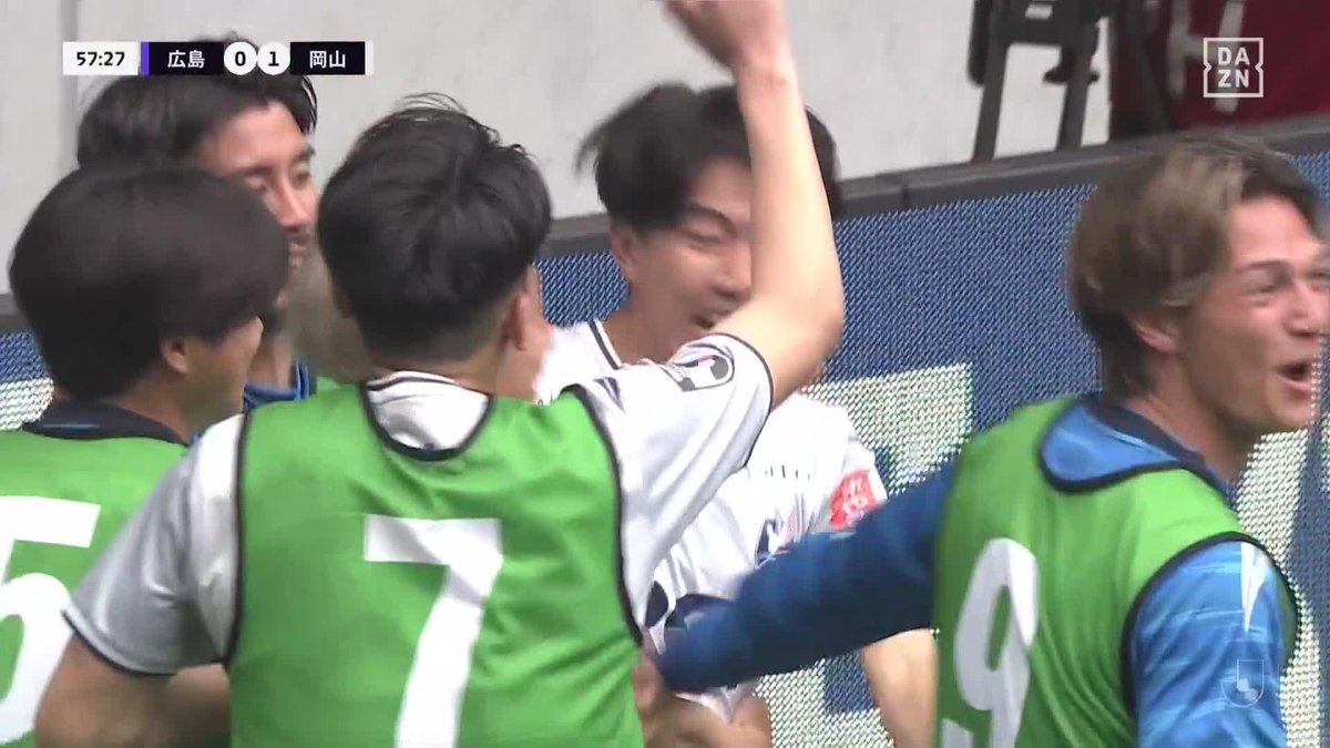 荒木隼人との1on1で膝をつかせるのか、ルカオ。Jリーグにルカオを止められるDFいるんか?