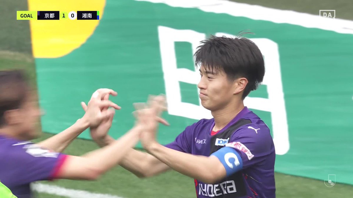 ドンピシャヘッドで先制点を獲得した！ 右サイドの須貝英大のクロスボールに合わせた #川﨑颯太 のヘディングシュートが決まる！ 🏆明治安田J1第10節 🆚京都×湘南 🆓 #DAZN ライブ配信中 #Jみようぜ #Jリーグ #京都湘南