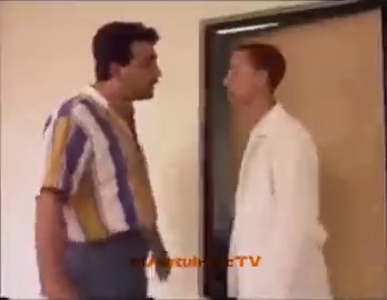 Kardeşinin durumu için kahrolan abi :))