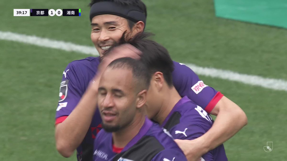 #須貝英大 のクロスに飛び込んだのは #川﨑颯太！💥 🎦 ゴール動画 🏆 明治安田Ｊ１リーグ 第10節 🆚 京都vs湘南 🔢 1-0 ⌚️ 40分 ⚽️ 川﨑 颯太（京都) #Ｊリーグ