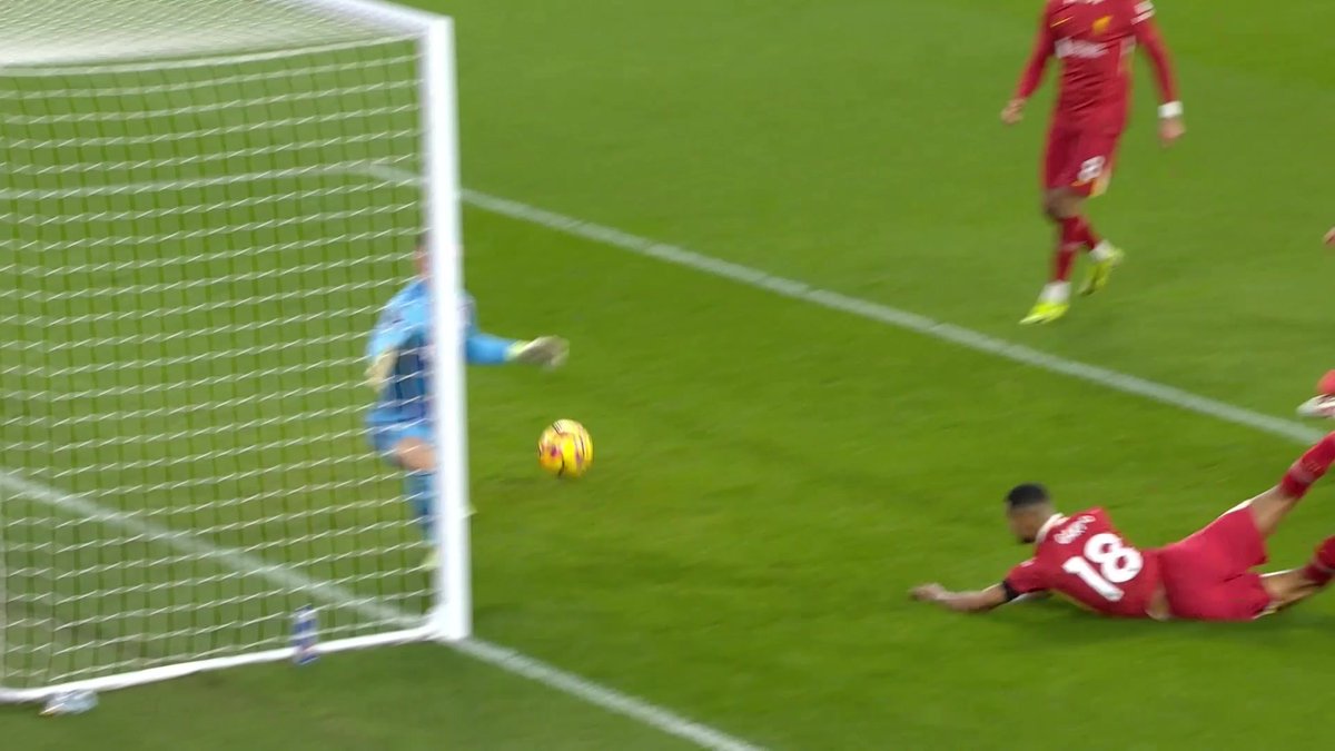 🎬 Every goal and assist so far from Mohamed Salah’s outstanding 2024/25 Premier League season 🇪🇬👑 #beINPL #LFC