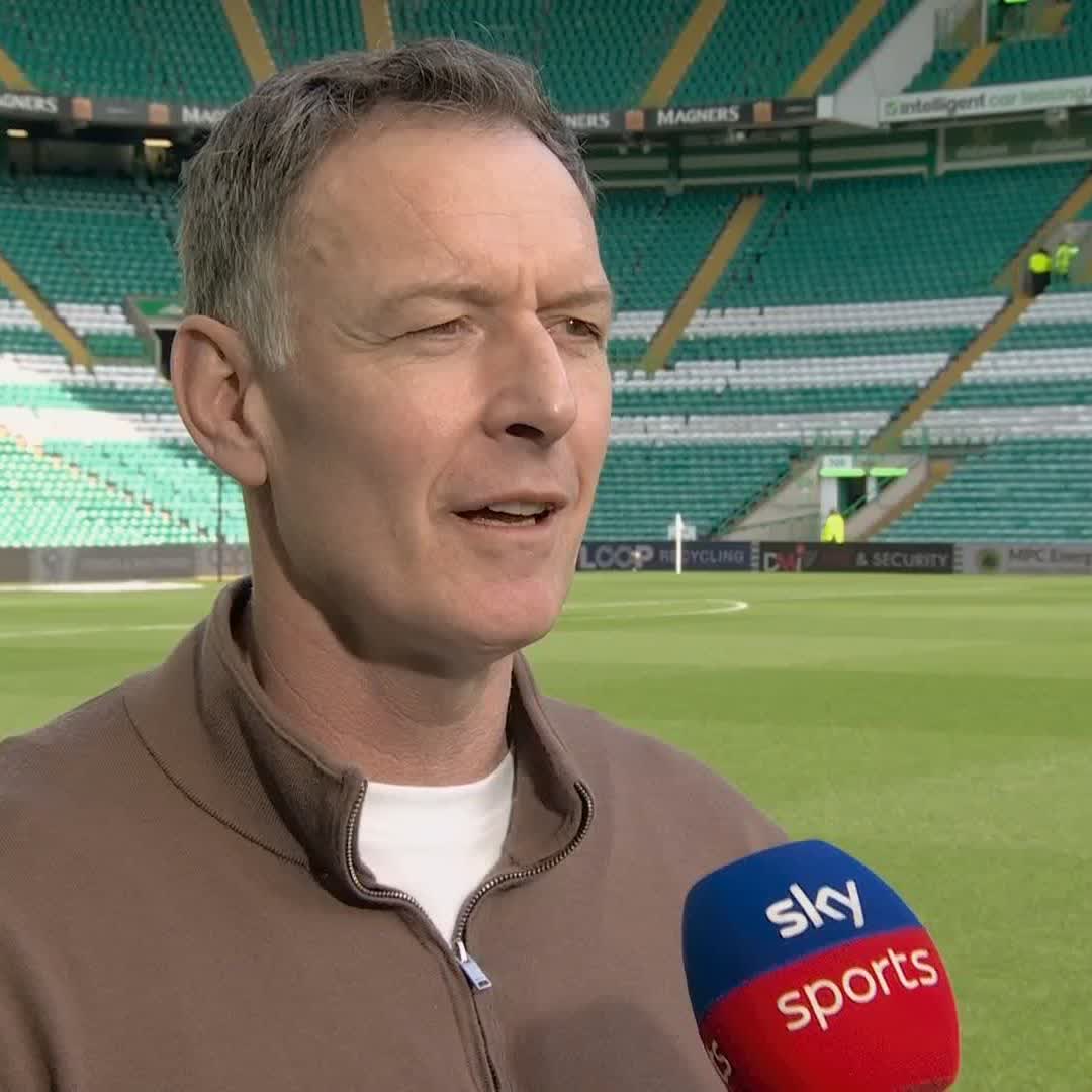🍀 "We all expect Celtic to bounce back to get closer to the title" 🐿️ "They've got their own issues, Kilmarnock" Chris Sutton previews today's lunchtime Scottish Premiership match - 𝗟𝗜𝗩𝗘 Sky Sports Football from 12pm! 📺