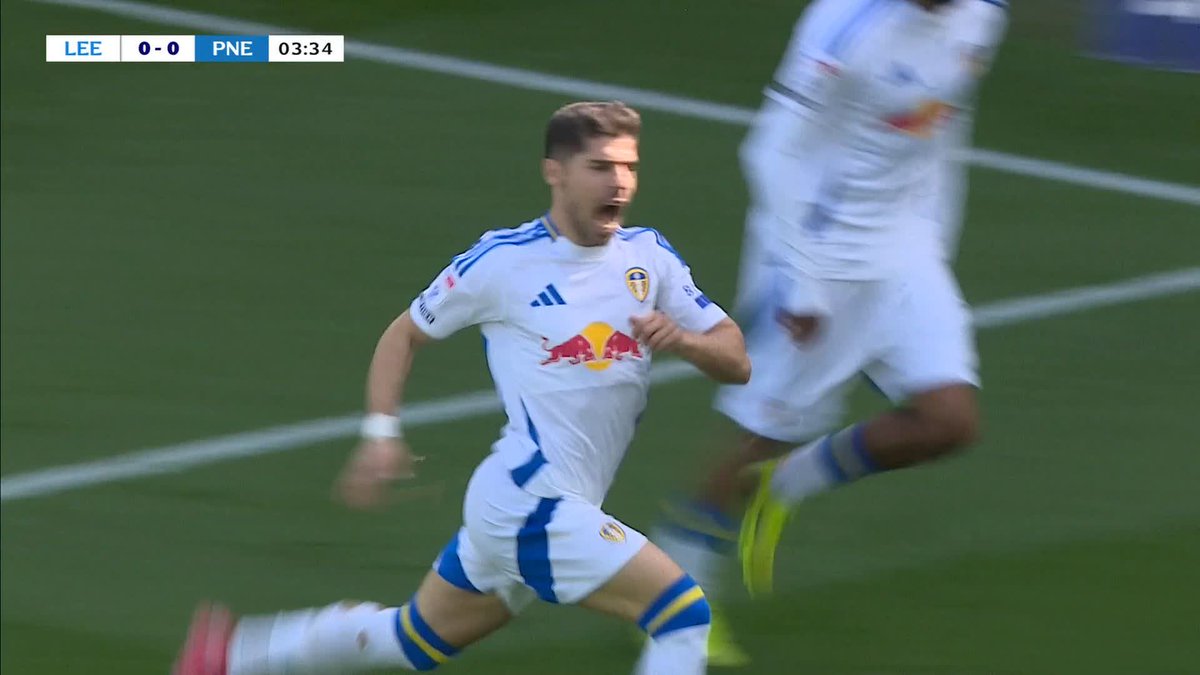 Manor Solomon with an absolute PEACH to put Leeds in front against Preston North End 😮‍💨