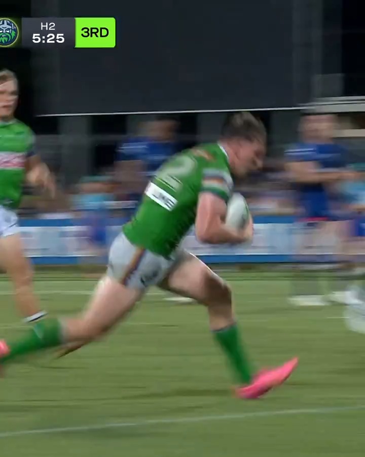 Still not over this flick pass from Taps 👌 #WeAreRaiders