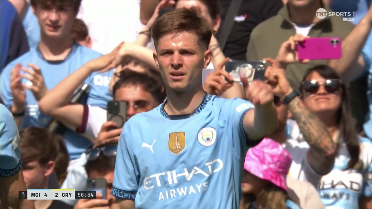 Ederson has just assisted McAtee on his first Man City start in the Premier League 😳👏 📺 TNT Sports &amp; discovery+ UK