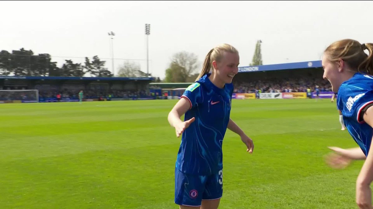 BEEVER-JONES 🤩 Aggie finds a way for Chelsea FC Women to give them the lead with minutes to go 🔵 #AdobeWomensFACup