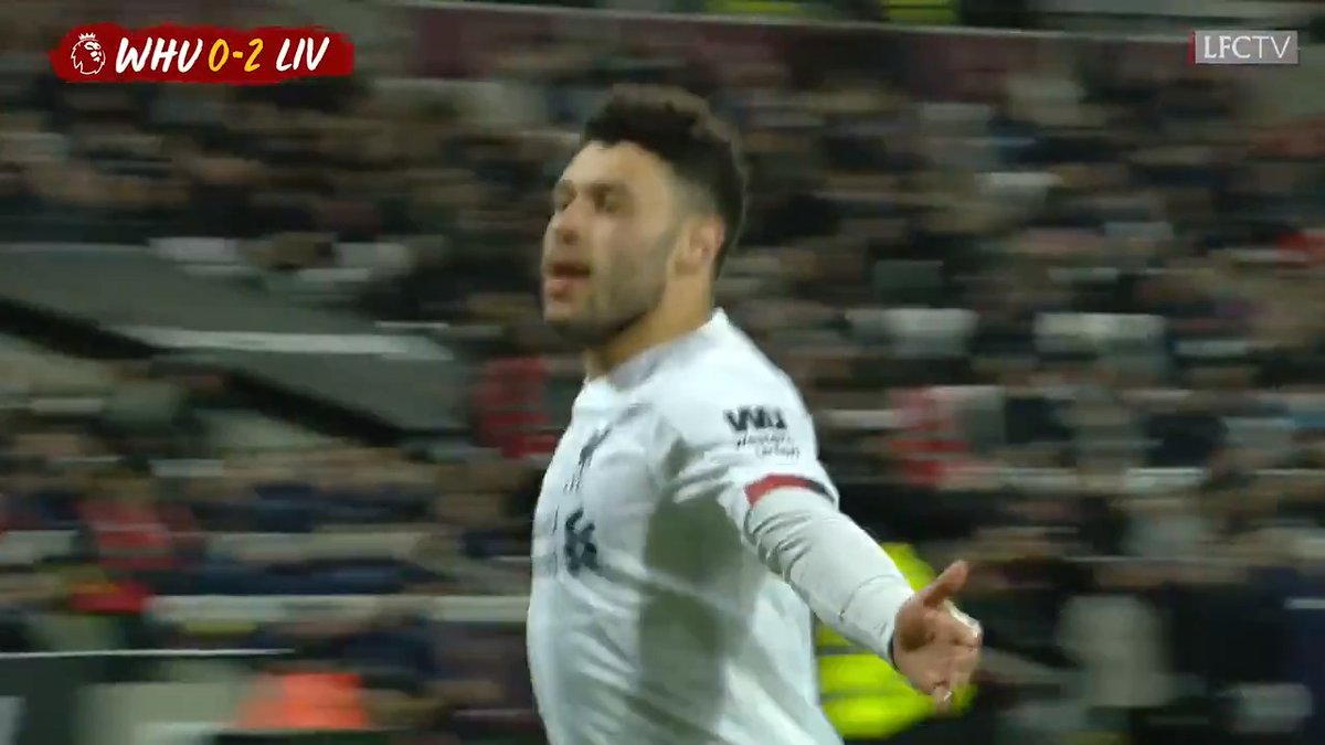 Goals from Salah & Oxlade-Chamberlain to beat West Ham back in 2020 👊 #lfc