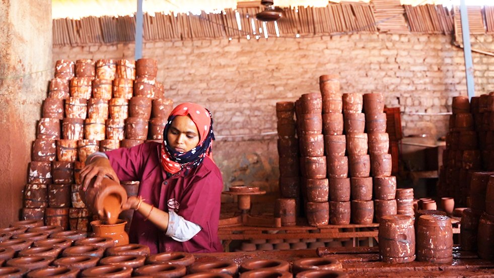 These clay refrigerators don't need electricity