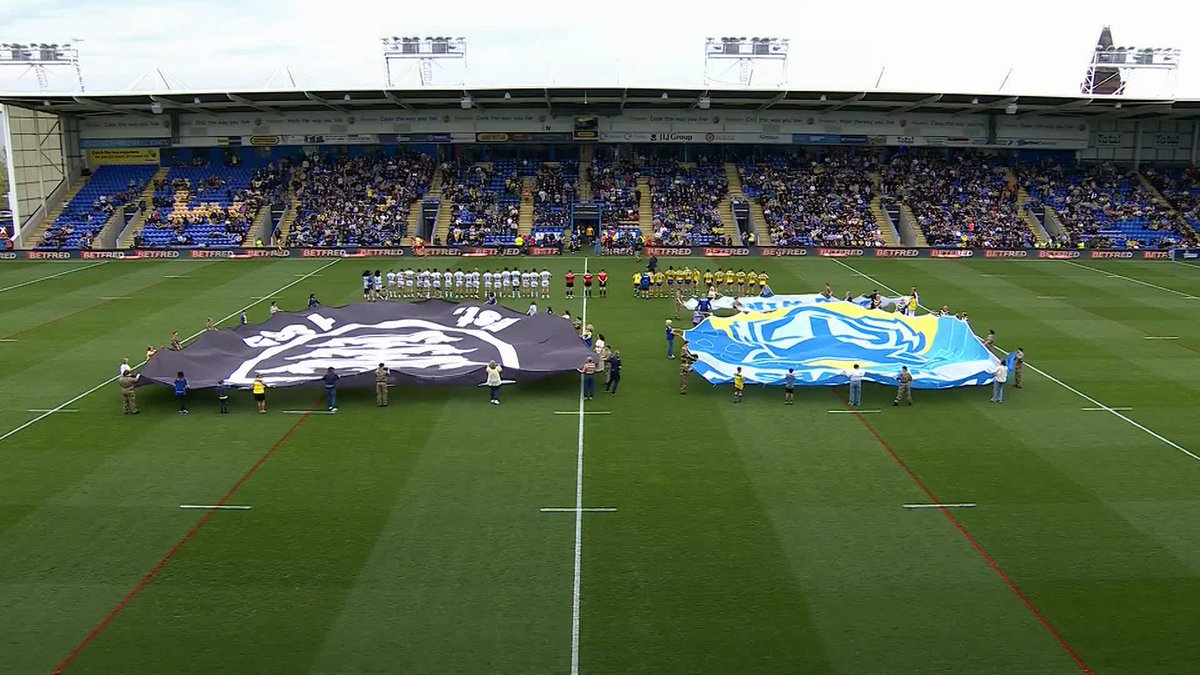 The moment Adolescence star Owen Cooper delivered the match ball for Warrington vs Hull FC 🤩