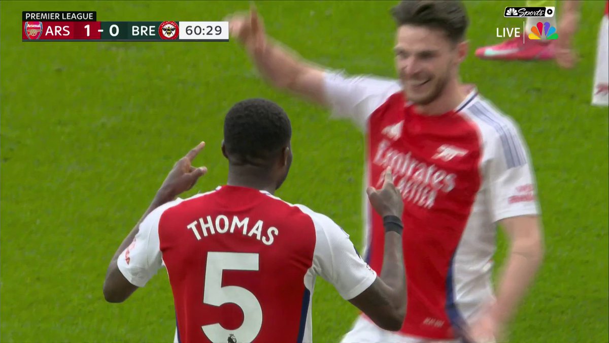 Counterattacking 101 from Arsenal ๐ (via NBC Sports Soccer)