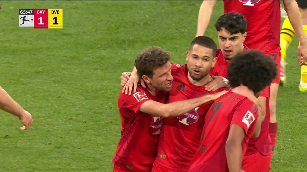 THOMAS MULLER WITH AN ASSIST IN HIS FINAL DEL KLASSIKER AND GUERREIRO WITH A GOAL IN HIS FIRST DER KLASSIKER VS. HIS FORMER CLUB 🙌