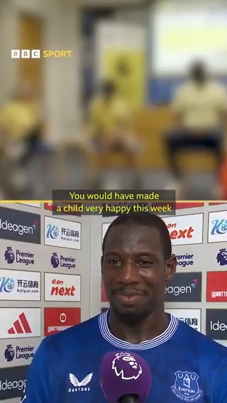 Abdoulaye Doucoure: Absolute legend! 🏌️‍♂️✨ Earlier this week the Everton midfielder promised to perform these school kids’ celebration suggestion if he scored against Forest. And today he duly obliged! 👏 #NFOEVE