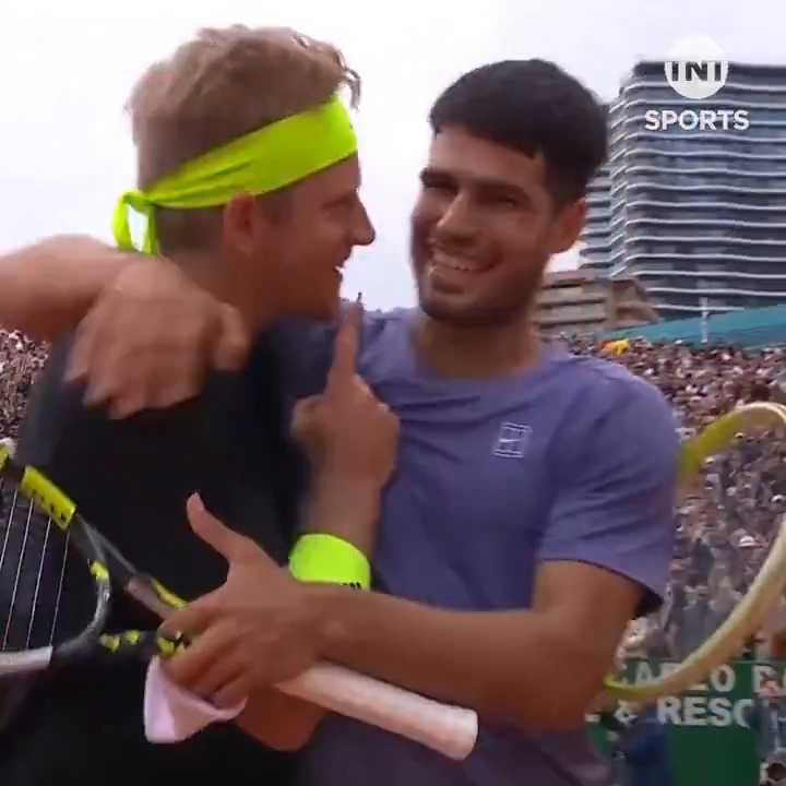 Carlos Alcaraz's continues his dream start to the clay season! 🤩 The Spaniard is through to a SEVENTH Masters 1000 final!