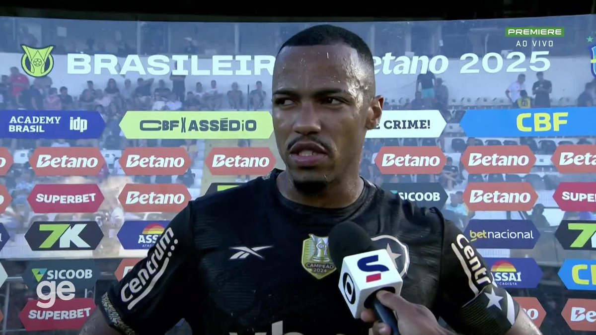 Marlon Freitas, na saída para o intervalo em Bragantino 1x0 Botafogo: "Difícil colocar velocidade, campo muito seco. Mas estamos aqui para dar resultado"