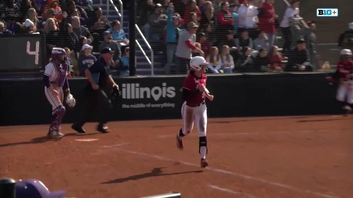 3-run shot for Jordyn Frahm sends us to double digits!! T5 🔘🔘⚪️ | 11-1 Huskers