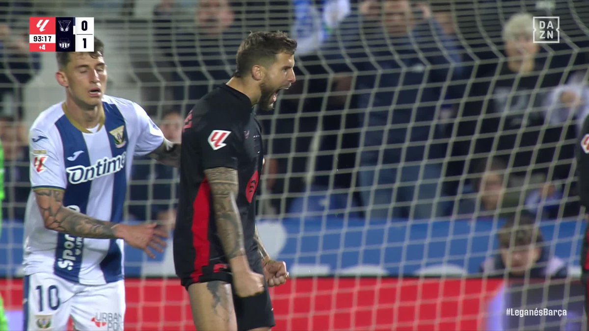 LO DE ÍÑIGO MARTÍNEZ... Sencillamente brutal 😯 No solo los goles acaban dando puntos y títulos. Y esta acción defensiva es el perfecto ejemplo #LALIGAenDAZN ⚽