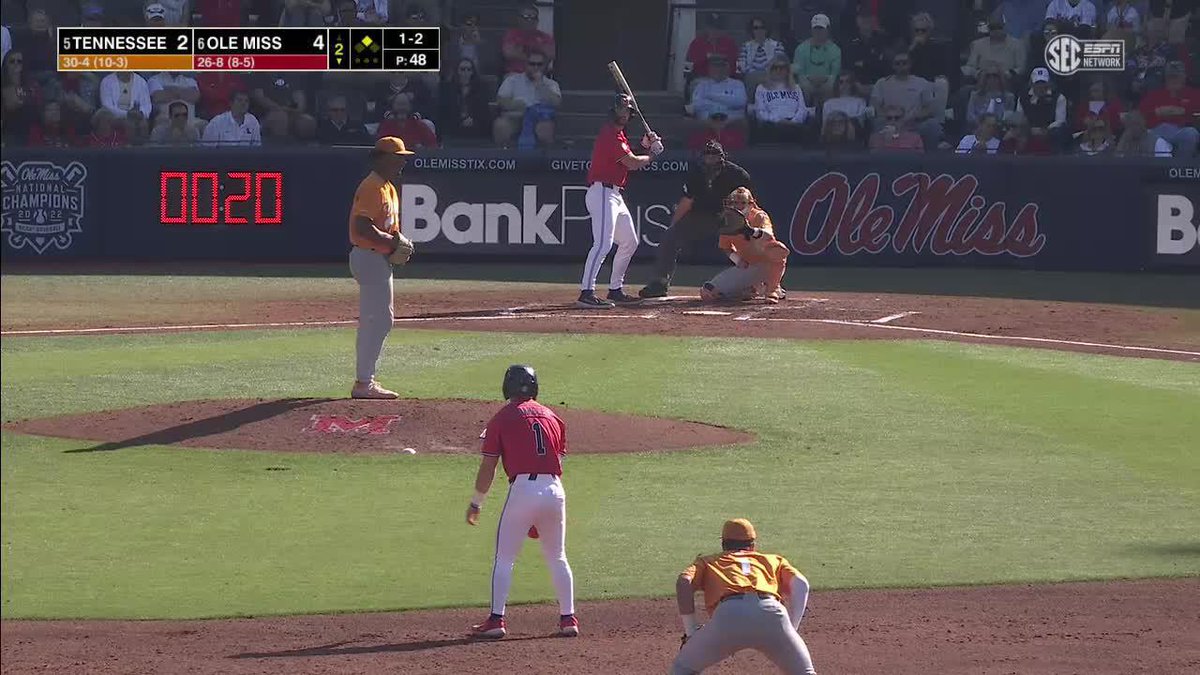 Heck of a play by Bargo for out No. 1! ๐บ (SECN+) #GBO // #BeatUM