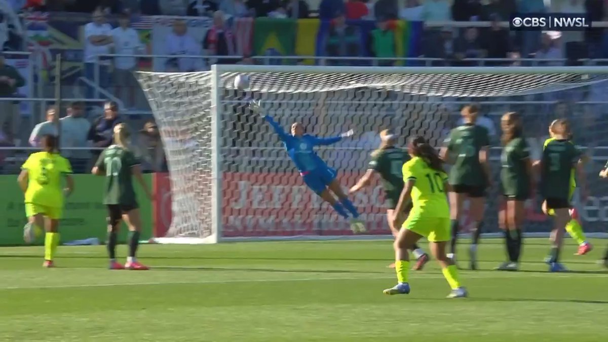 ANOTHER AMAZING FREE KICK FROM LEICY 🙌