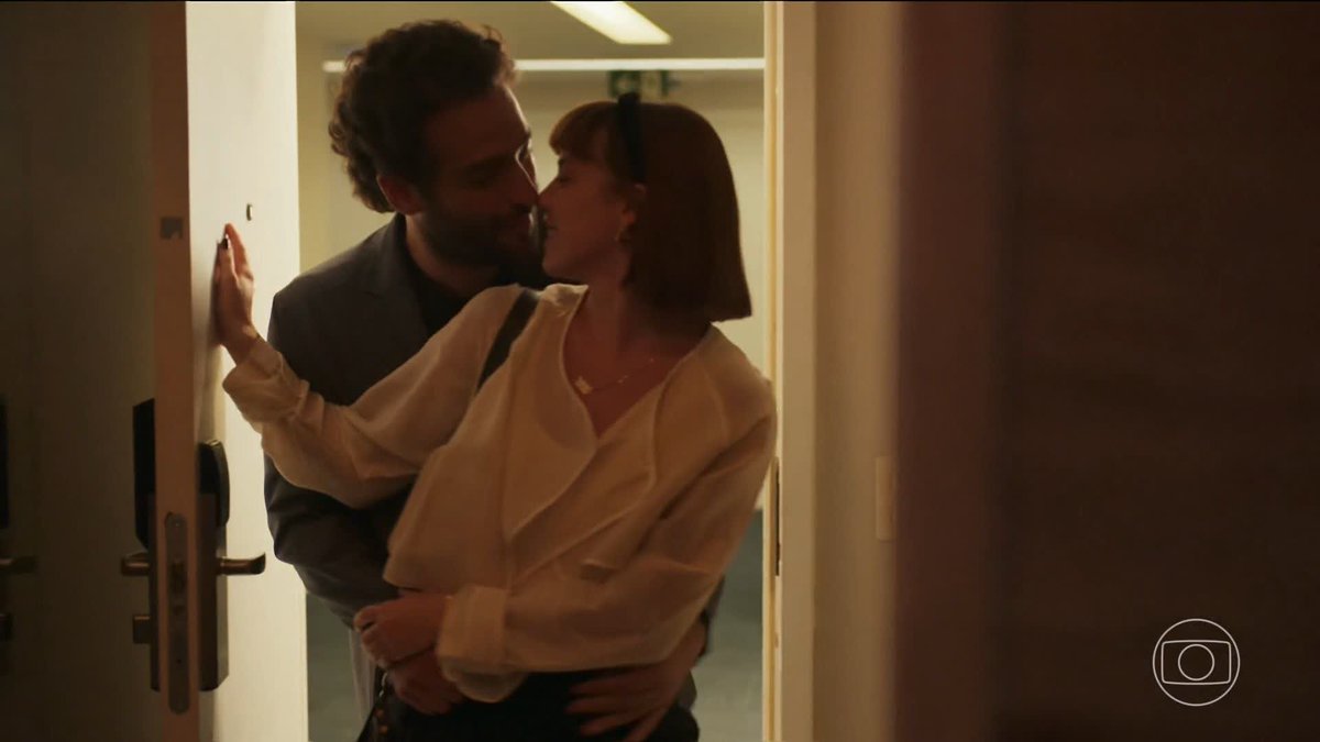 ninguém vai me convencer q a alice wegmann e o humberto carrão não estão se pegando no off, olha essa química #ValeTudo