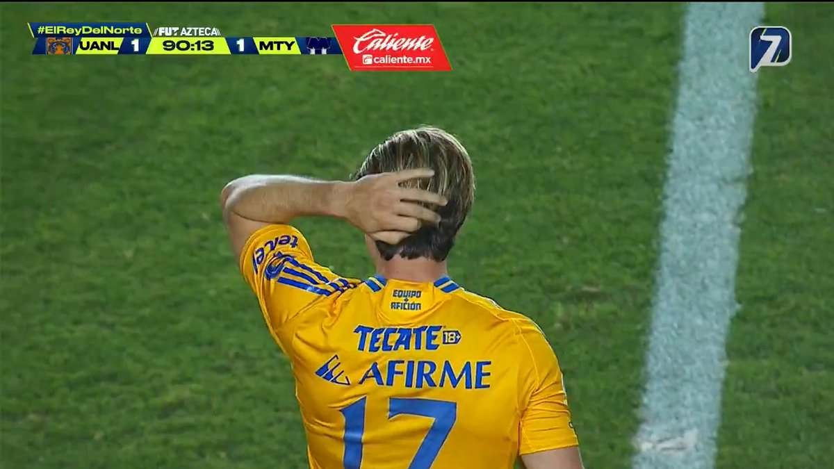 ¡Gol de Tigres! Sebastián Córdova empata el marcador. #ElReyDelNorte #MásAcciónMásDiversión 🔥Caliente Sports te presenta los mejores momentos mientras apuestas y ganas con la #LigaMX l 🔴 EN VIVO: