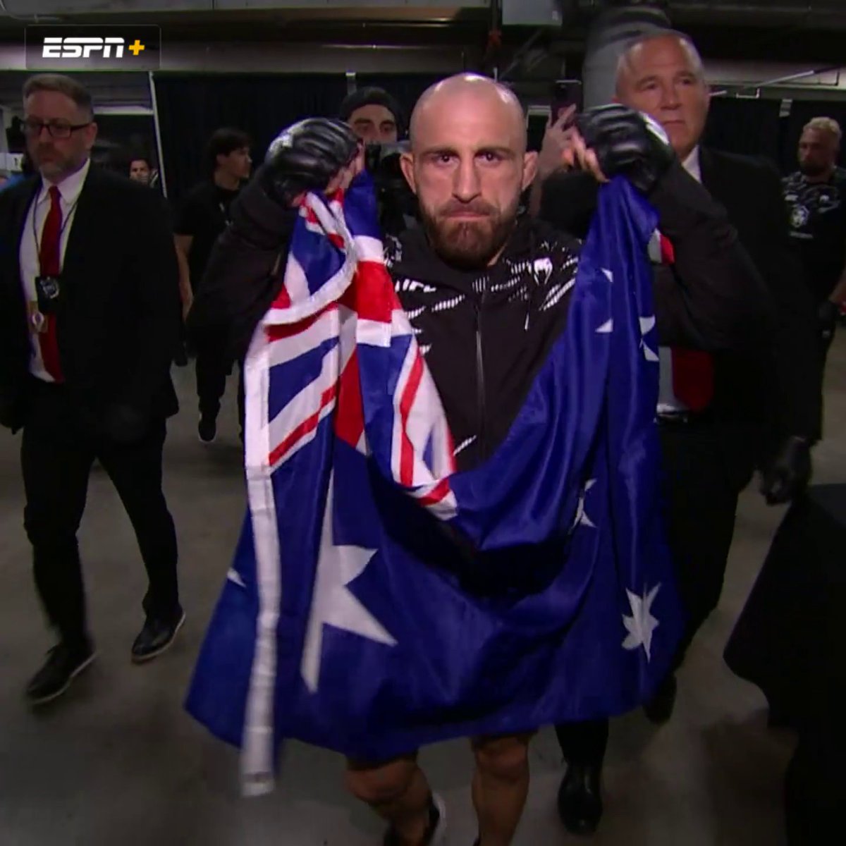 A MAN FROM DOWN UNDER 🇦🇺 This walkout from Volk 🙌 #UFC314