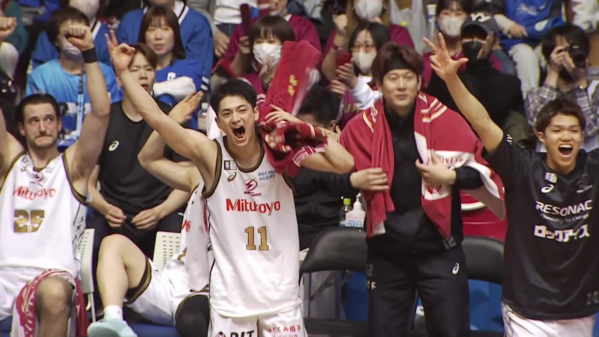 川崎バスケを遂行した第1Q🏀 #35 ライトの3Pシュートで10点リードで第2Qへ! Matthew Wright 川崎ブレイブサンダース⚡️川崎からバスケの未来を⚡️ 📡バスケットLIVEで生配信中 #Bリーグ #りそなグループ