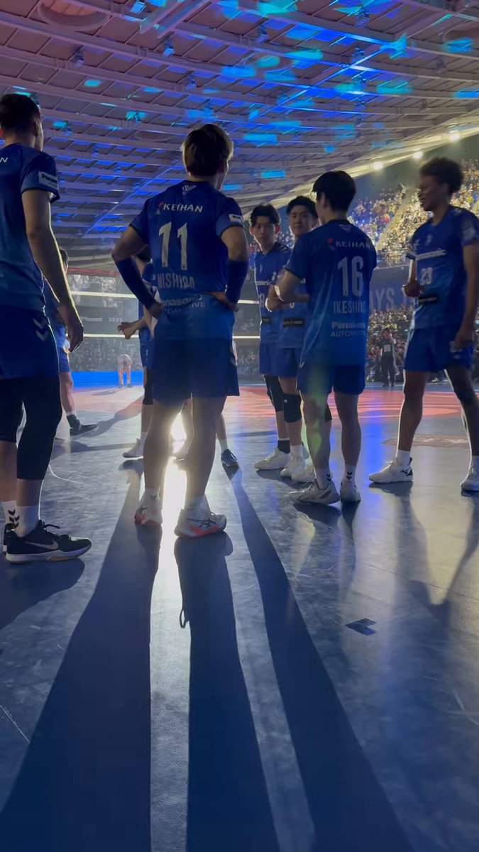 🔵試合速報🔵 2024-25 大同生命SV.LEAGUE MEN 枚方大会 最終節 GAME2 VS 東レアローズ静岡 レッドブル・ジャパン株式会社プレゼンツマッチ🪽 試合開始です🔥🔥🔥 #大阪ブルテオン #OSAKABLUTEON