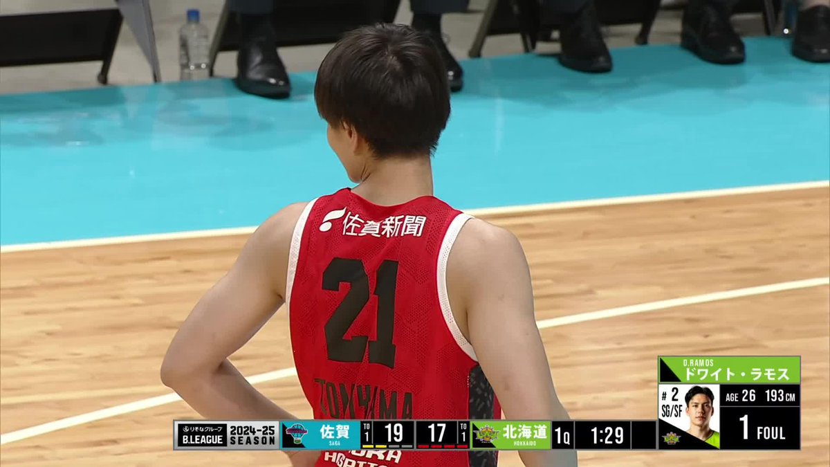 気持ちを見せる果敢なアタック👊 佐賀#21 富山が1人で決めきる！ 【公式】佐賀バルーナーズ 🏀 📡バスケットLIVEで生配信中 #Bリーグ #りそなグループ