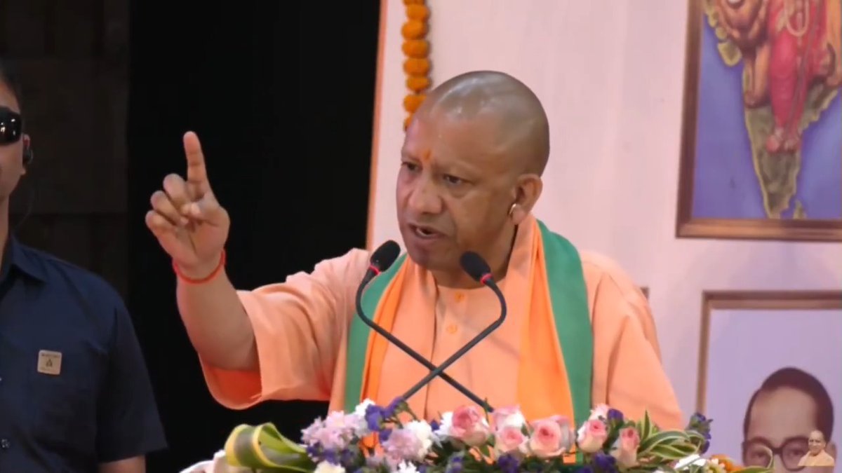 बांग्लादेश में जो हिंदू प्रताड़ित हो रहा है या पीड़ित है, वो सभी दलित हिंदू हैं... उनके पक्ष में कभी न कांग्रेस, न समाजवादी पार्टी और न ही ममता बनर्जी ने आवाज उठाई है... उनके लिए आवाज केवल भाजपा ने उठाई है और भाजपा इस बात के लिए प्रतिबद्ध है कि हमें हर हिंदू की रक्षा करनी है...