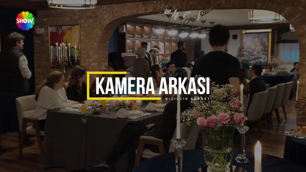 O anların kamera arkası geldi! #KızılcıkŞerbeti yeni bölümüyle cuma 20.00'de @showtv'de.