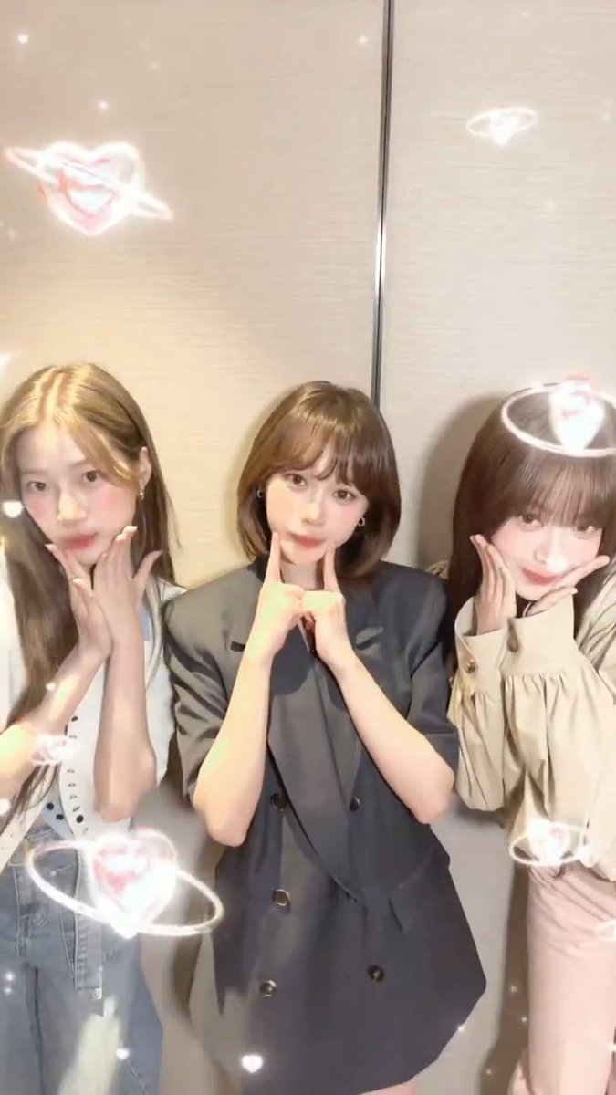 何が好き♡₊˚ʚ 🎀 ₊♪⋆₊˚✧ ▪️ ▪️ ▪️ #LE_SSERAFIM #르세라핌 #KIMCHAEWON #김채원 #HUHYUNJIN #허윤진 #KAZUHA #카즈하 #HONGEUNCHAE #홍은채