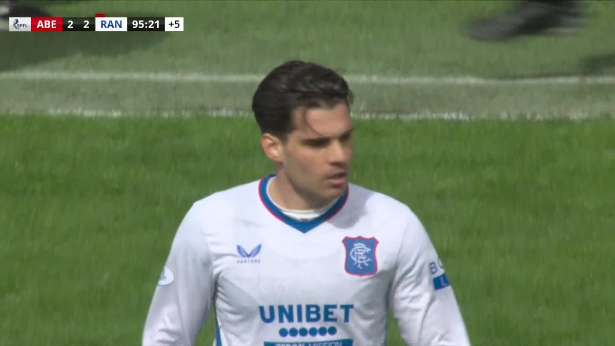 UNBELIEVABLE! 🤯 Ianis Hagi, son of the legendary Gheorghe, scores a worldie to rescue a point for Rangers at the very last second 🔥