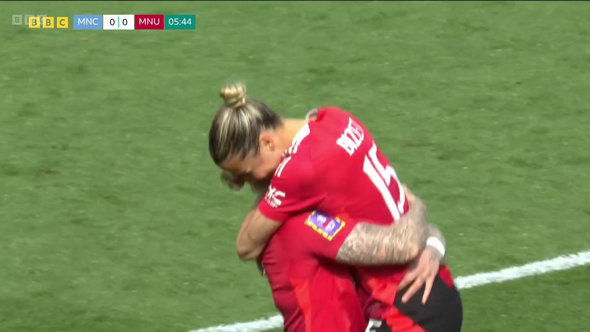 Celin Bizet, take a bow! 👏 Man Utd make a perfect start in the Women's FA Cup semi-final! 🏆