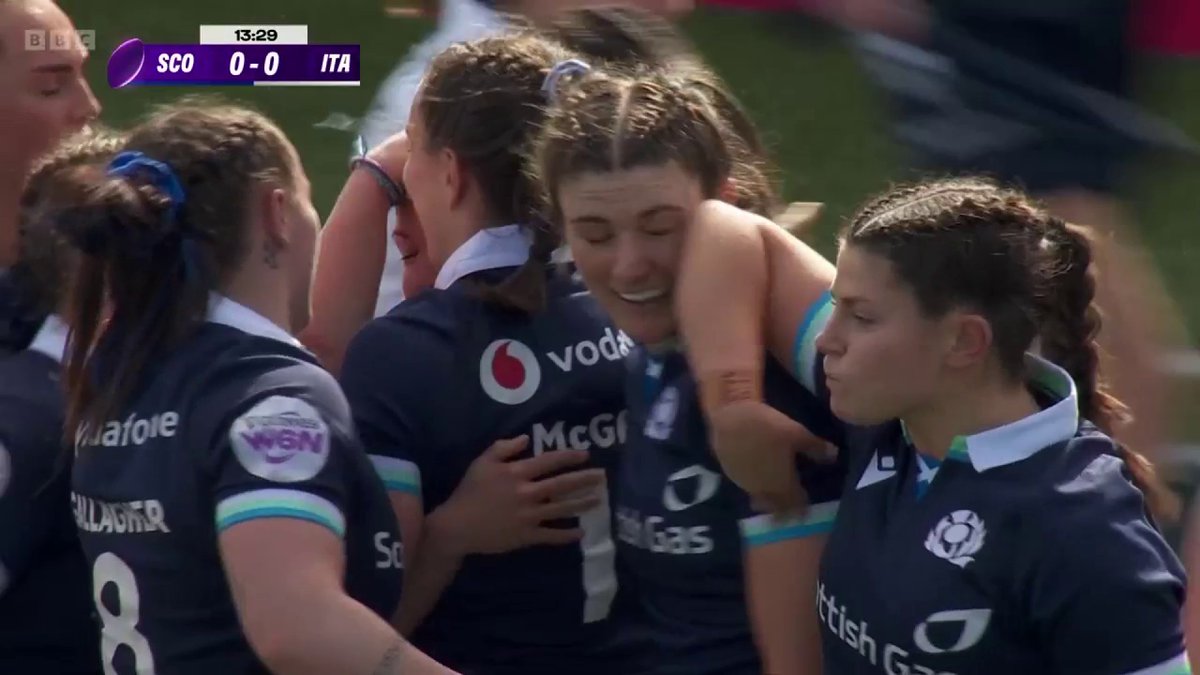 Breakthrough try! 🏉 Scotland lead Italy after Chloe Rollie powered over. 💪 Watch live on BBC iPlayer #BBCRugby